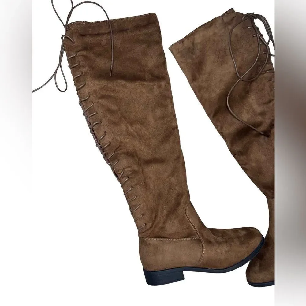 NWOT French Connection jasper over the knee lace up suede boot size 7.5